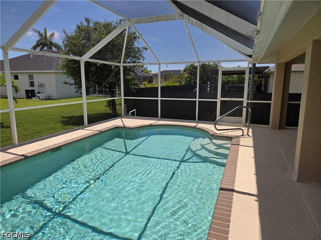 3 Bed Pool Home for Sale in Cape Coral, photo 20