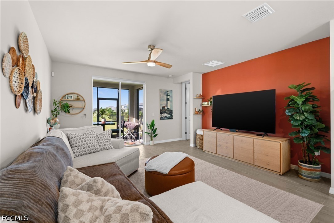 3 Bed SingleFamilyResidence for Sale in Crescent Grove, photo 20