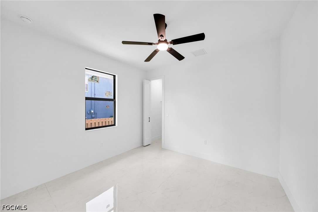 3 Bed SingleFamilyResidence for Sale in Cape Coral, photo 20