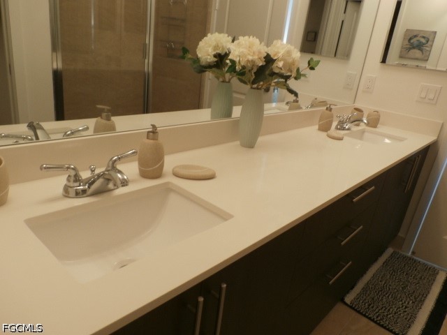 3 Bed Condominium for Sale in Royal Pointe, photo 20