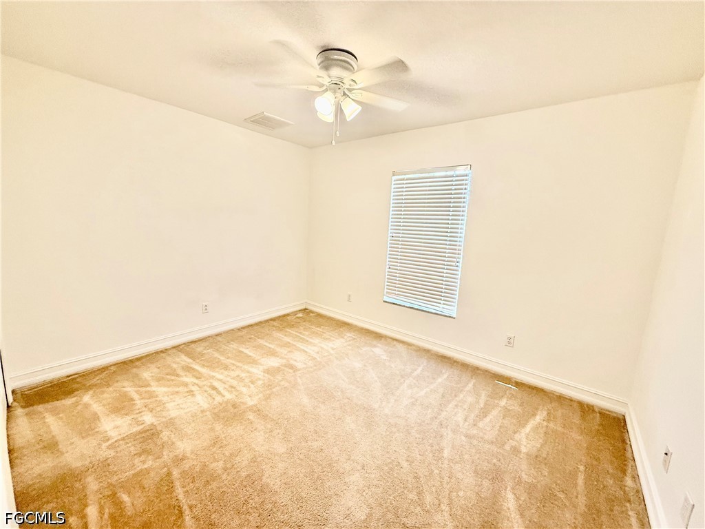 3 Bed SingleFamilyResidence for Sale in Lehigh Acres, photo 20