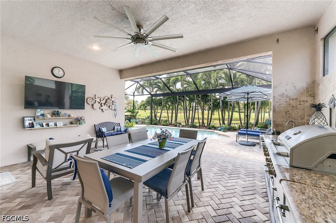 3 Bed Pool Home for Sale in Carena, photo 20