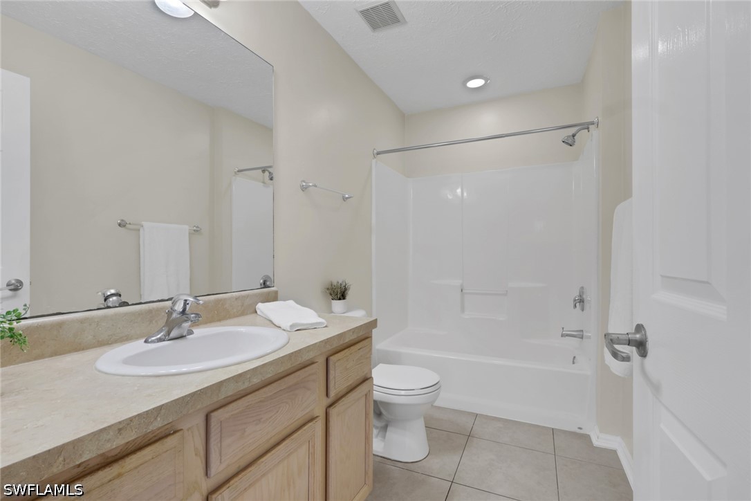 2 Bed Waterfront Home for Sale in Naples, photo 20