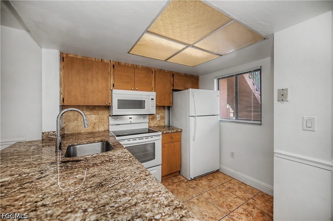 2 Bed Condominium for Sale in Fort Myers, photo 20