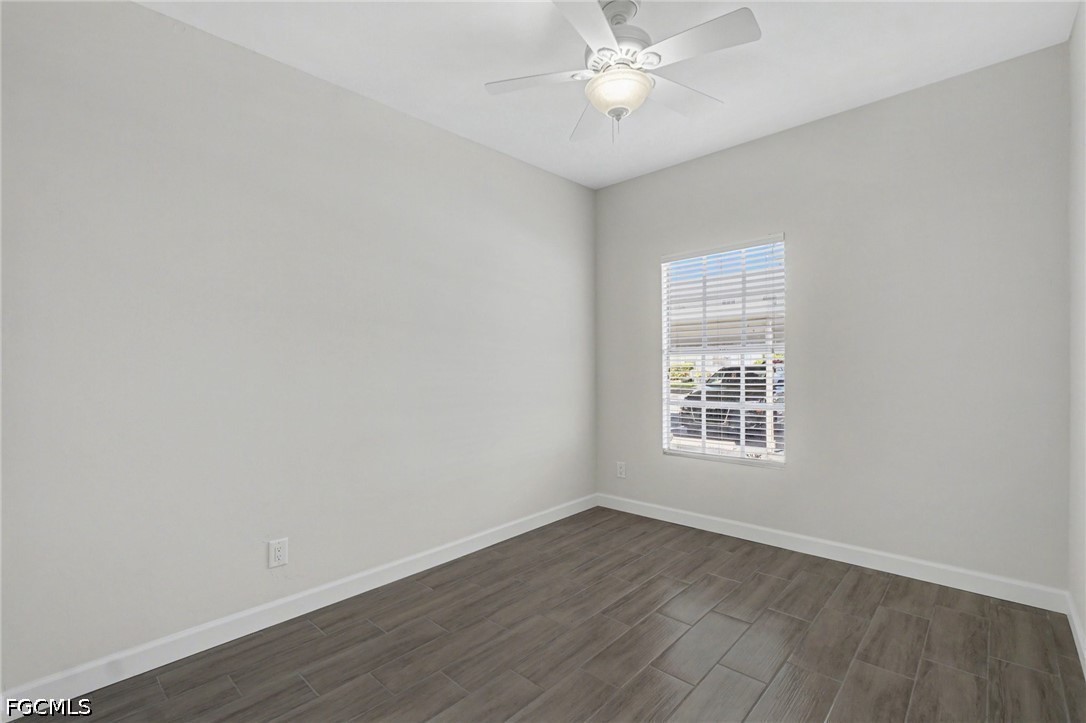 2 Bed Waterfront Home for Sale in Fort Myers, photo 20