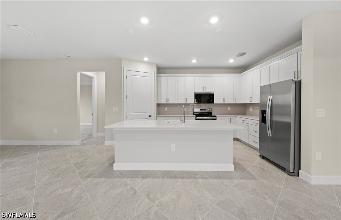 3 Bed Waterfront Home for Sale in Country Club, photo 20