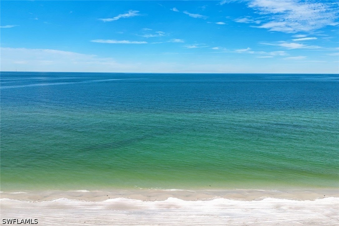 2 Bed Condominium for Sale in Naples, photo 20