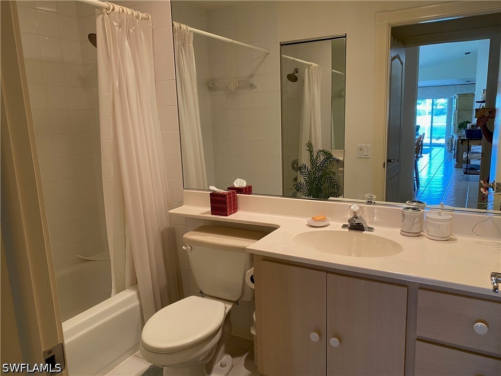 2 Bed Waterfront Home for Sale in Village Walk, photo 20