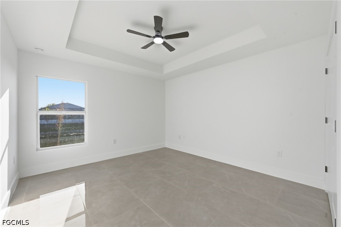 3 Bed Waterfront Home for Sale in Cape Coral, photo 20