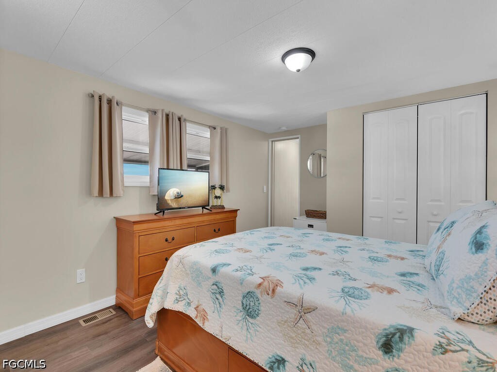 2 Bed Waterfront Home for Sale in Fort Myers, photo 20