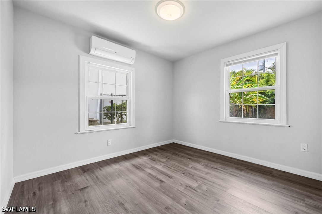 3 Bed SingleFamilyResidence for Sale in Naples, photo 20
