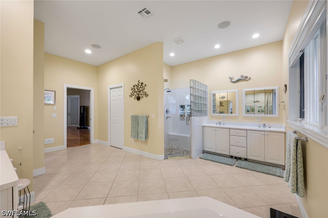 3 Bed Pool Home for Sale in Marco Island, photo 20