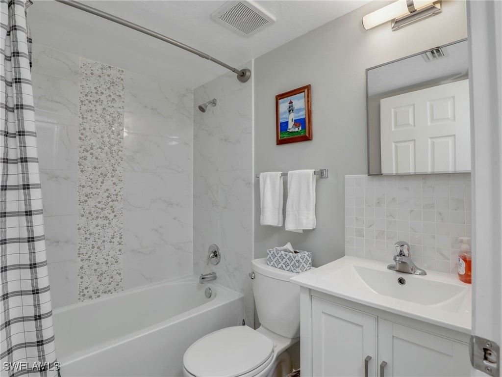 2 Bed Condominium for Sale in Fort Myers Beach, FL, $315,000 — photo 3