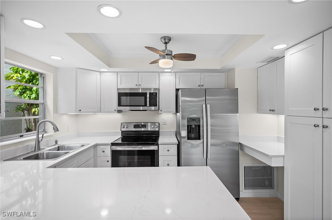 2 Bed Condominium for Sale in Royal Bay Villas, photo 3