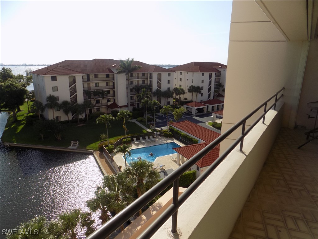 2 Bed Pool Home for Sale in Ariel, photo 3