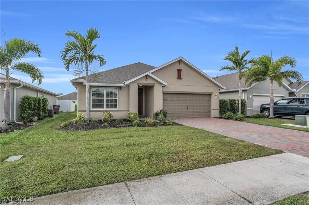 3 Bed SingleFamilyResidence for Sale in Entrada, FL — photo 3