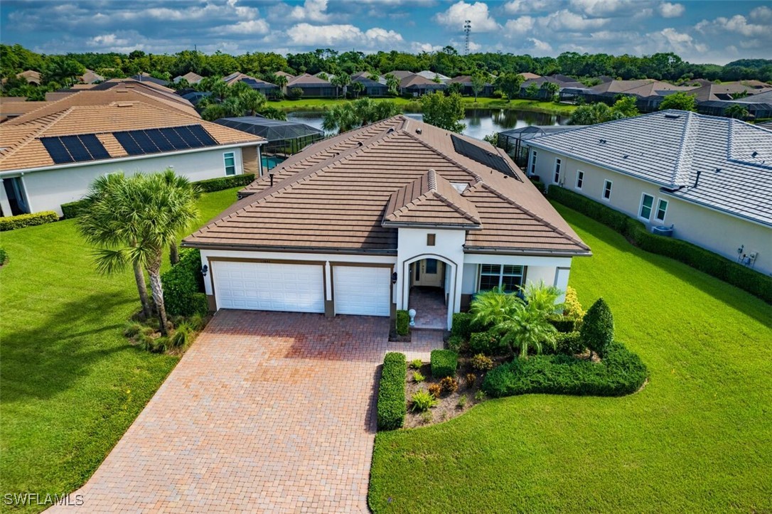3 Bed Pool Home for Sale in Woodhaven, FL — photo 3