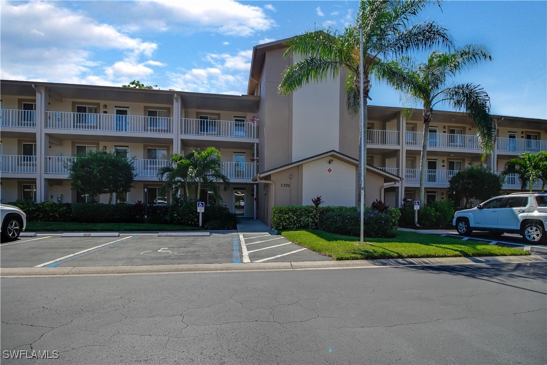 2 Bed Condominium for Sale in Country Glen, FL, $264,000 — photo 3