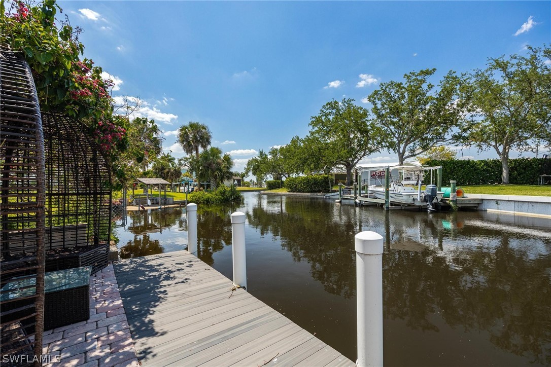 3 Bed Waterfront Home for Sale in Fort Myers, FL — photo 3