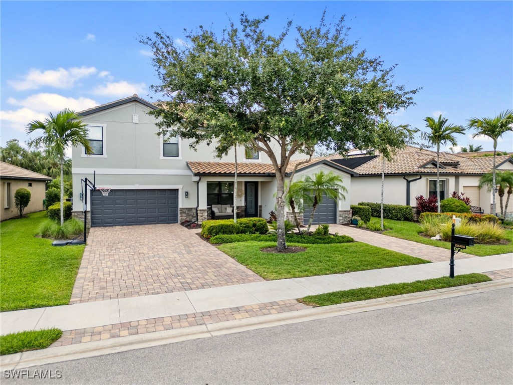 5 Bed Pool Home for Sale in Estero, photo 3