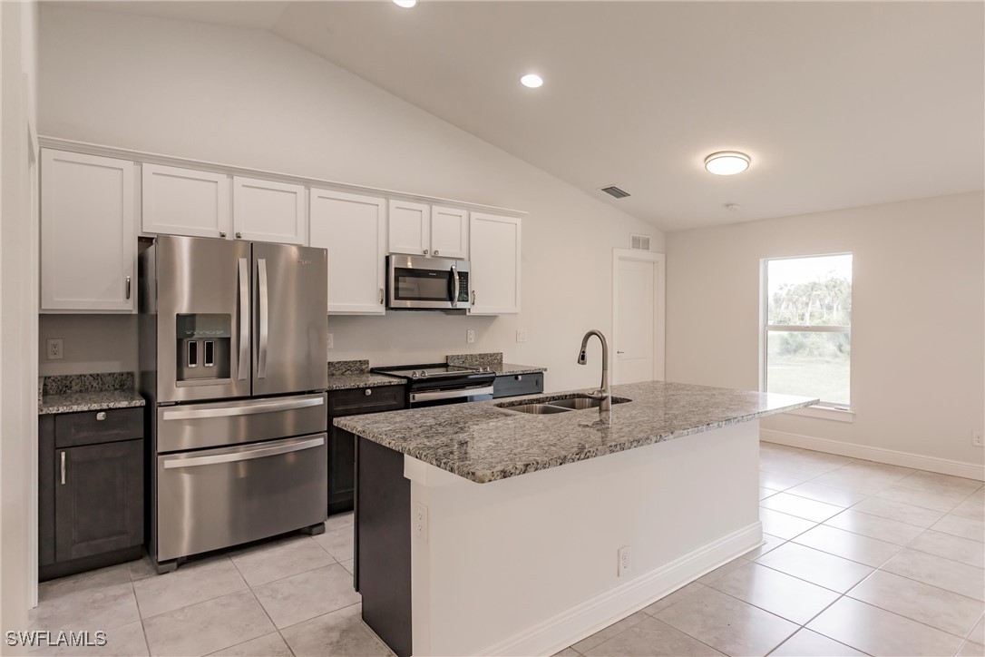 3 Bed SingleFamilyResidence for Sale in St James City, FL — photo 3