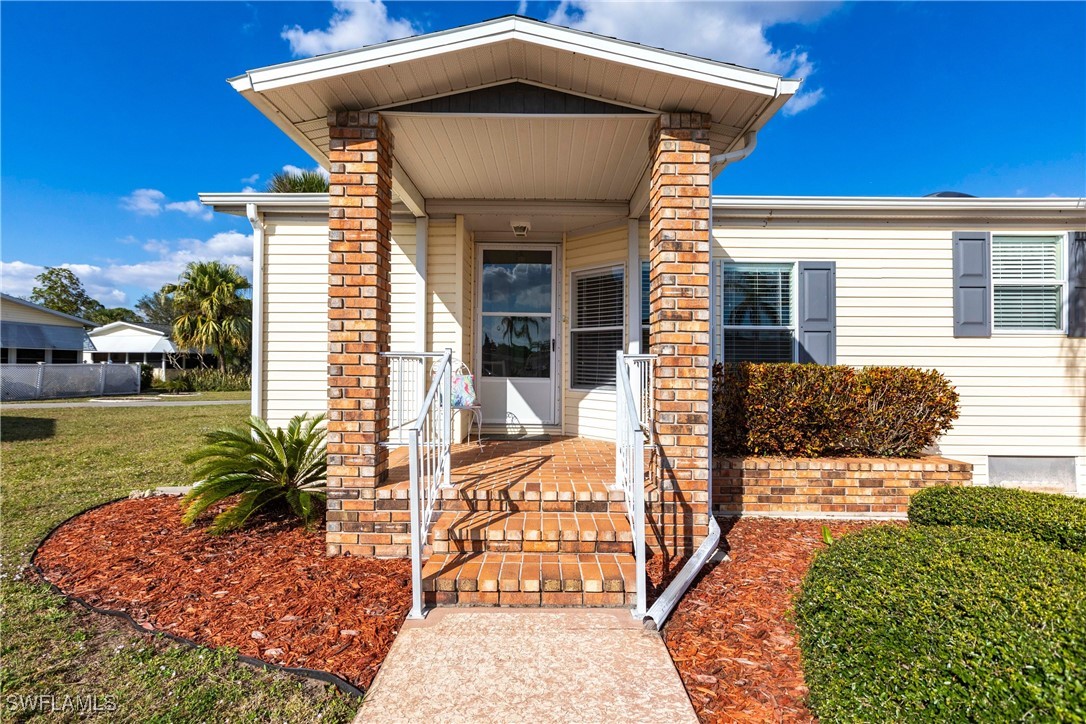 2 Bed ManufacturedHome for Sale in North Fort Myers, FL — photo 3
