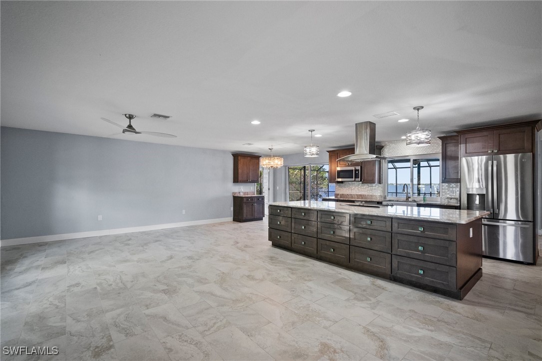 3 Bed Pool Home for Sale in Port Edison, photo 3