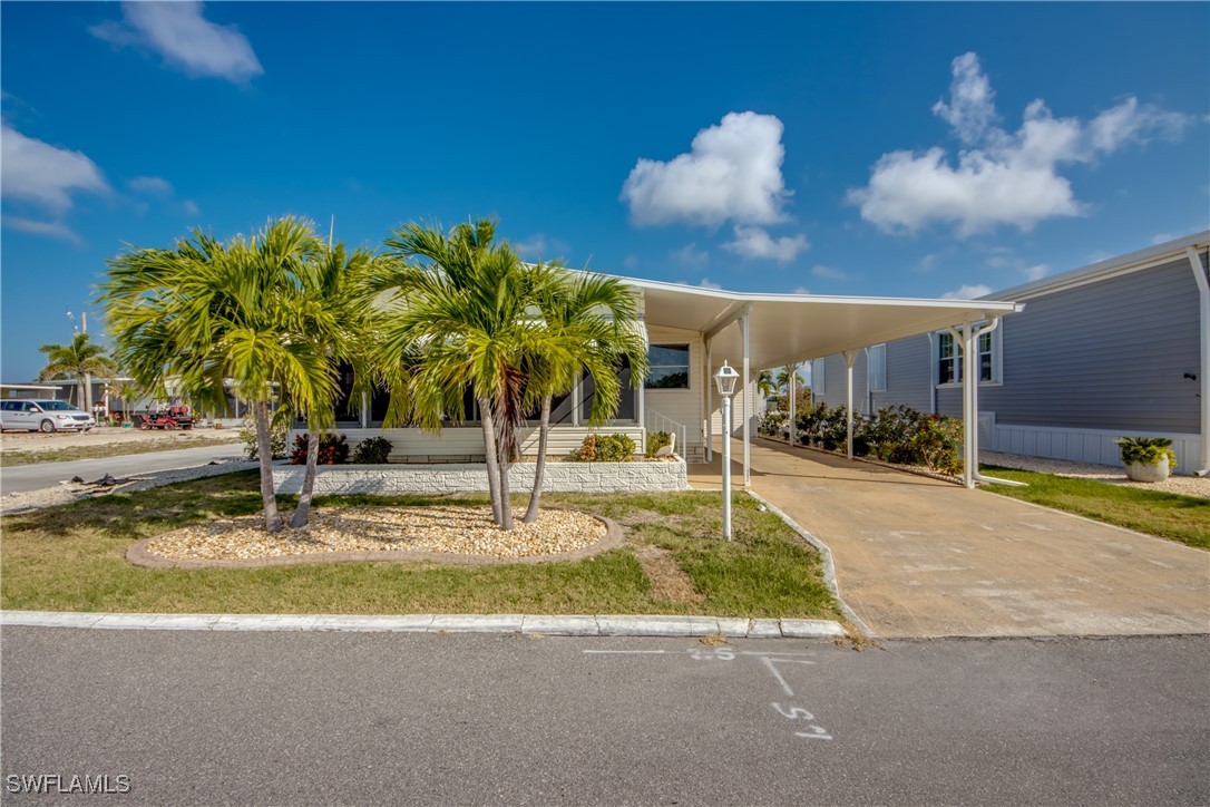 2 Bed ManufacturedHome for Sale in Pine Island Cove, photo 3