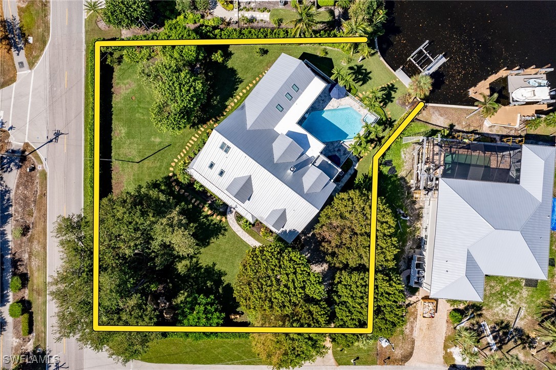 4 Bed Pool Home for Sale in Shell Harbor, photo 3