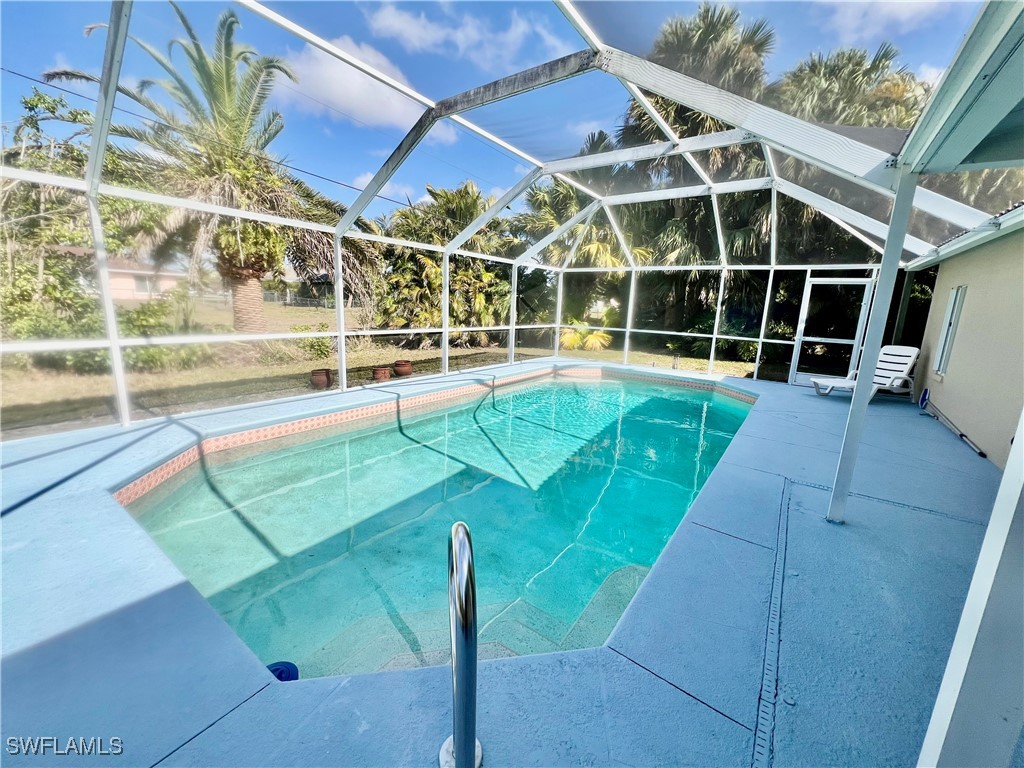 3 Bed Pool Home for Sale in Lehigh Acres, photo 3
