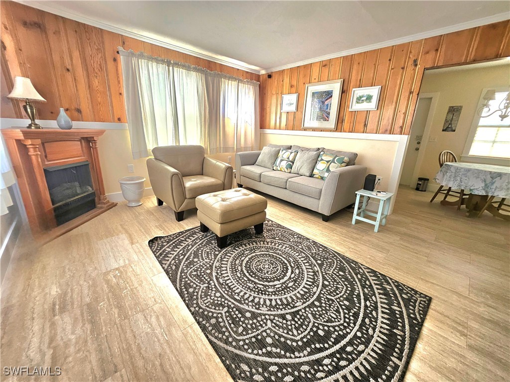 2 Bed SingleFamilyResidence for Sale in Rusty Pelican, photo 3