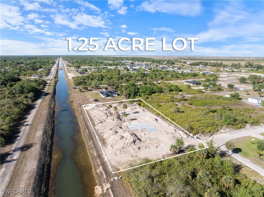 3 Bed SingleFamilyResidence for Sale in Wheelers Subd, FL — photo 3