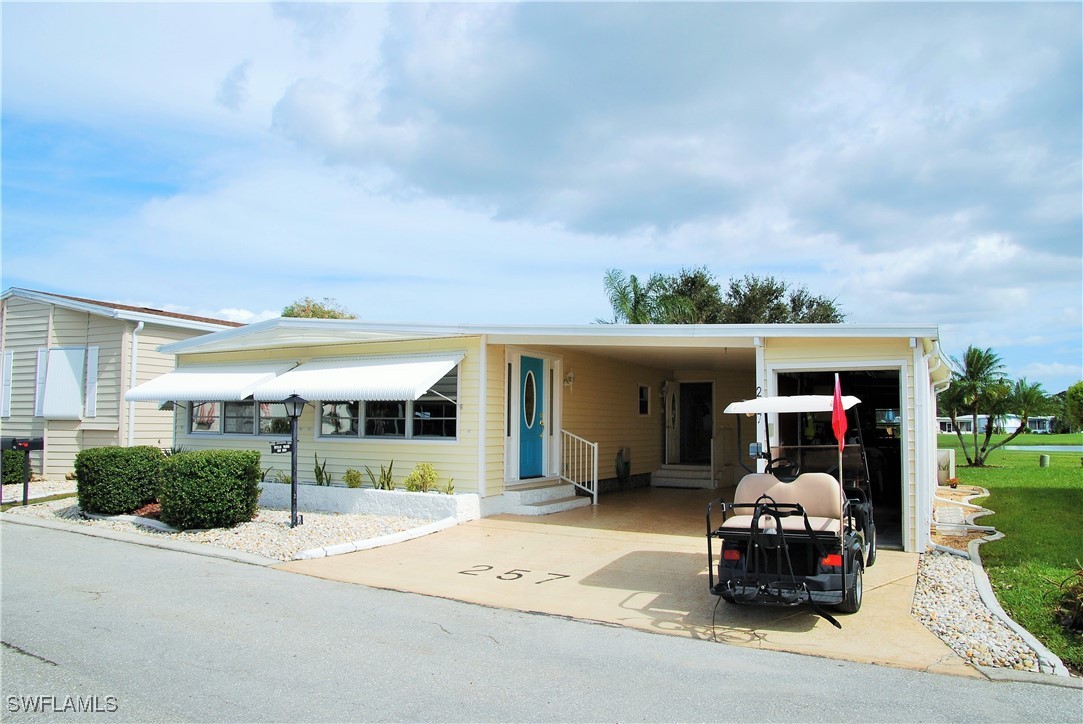2 Bed ManufacturedHome for Sale in North Fort Myers, photo 3
