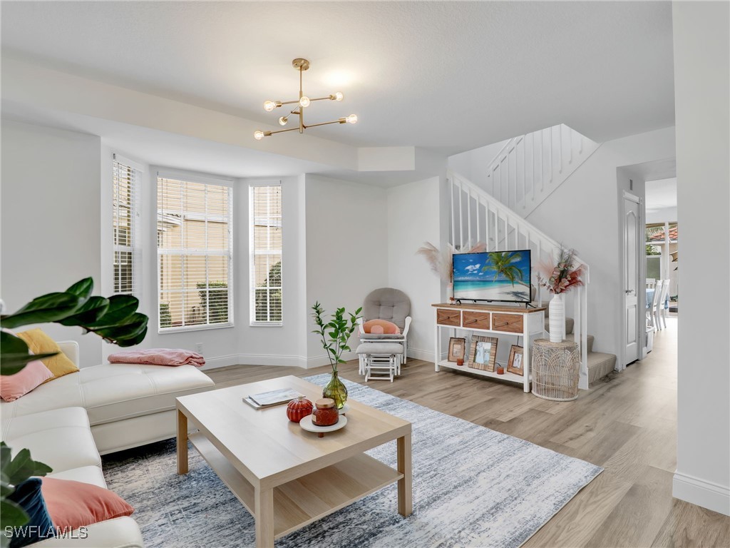 3 Bed Townhouse for Sale in Island Walk, photo 3