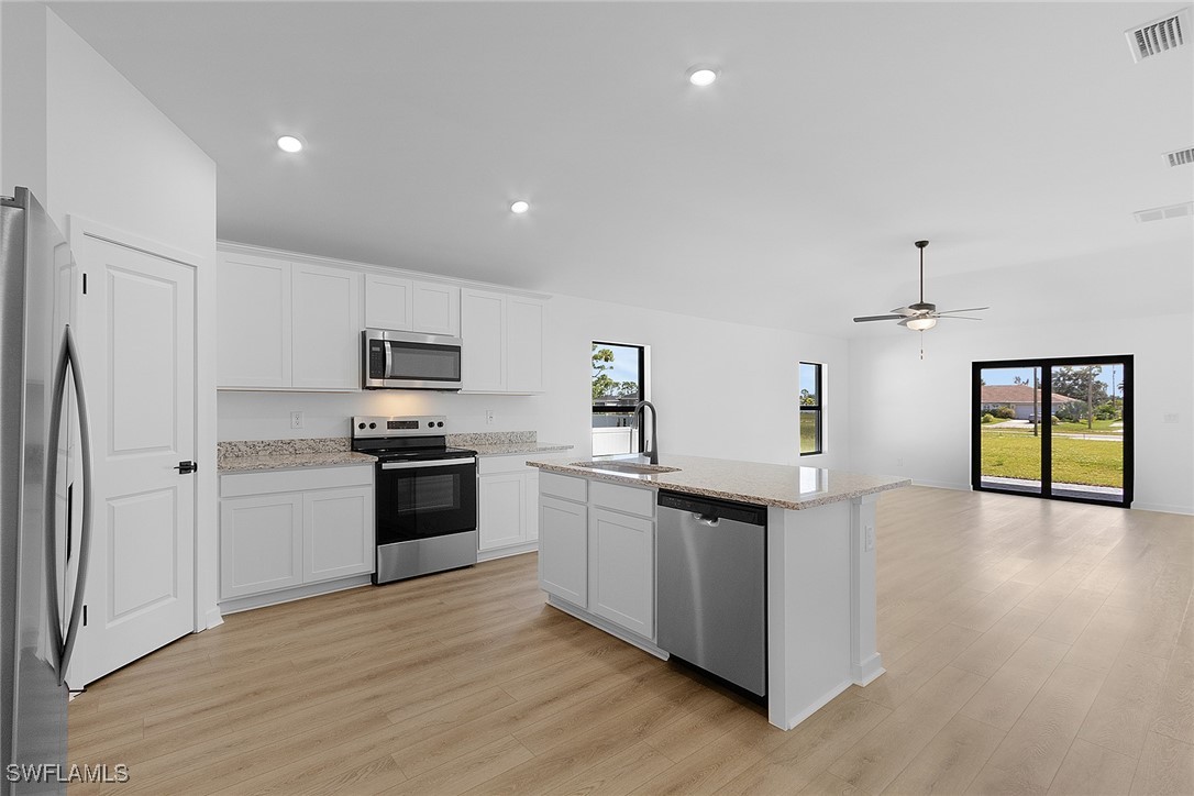 3 Bed SingleFamilyResidence for Sale in Immokalee, FL — photo 3