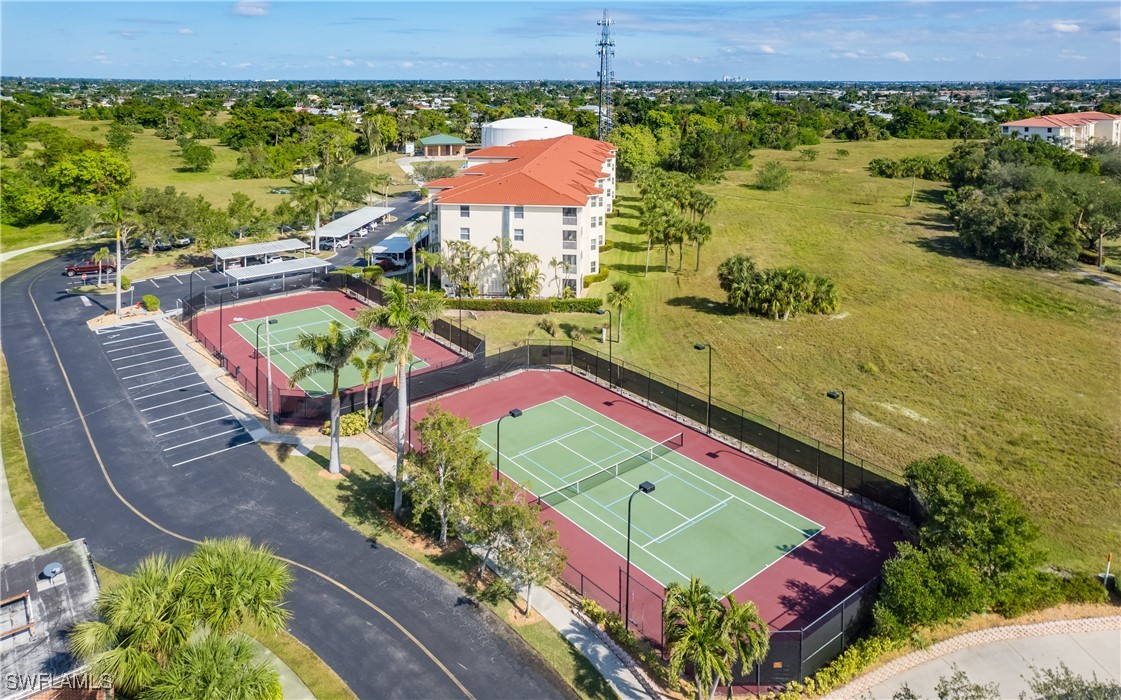 2 Bed Condominium for Sale in Clubhouse Villas, FL, $179,900 — photo 3