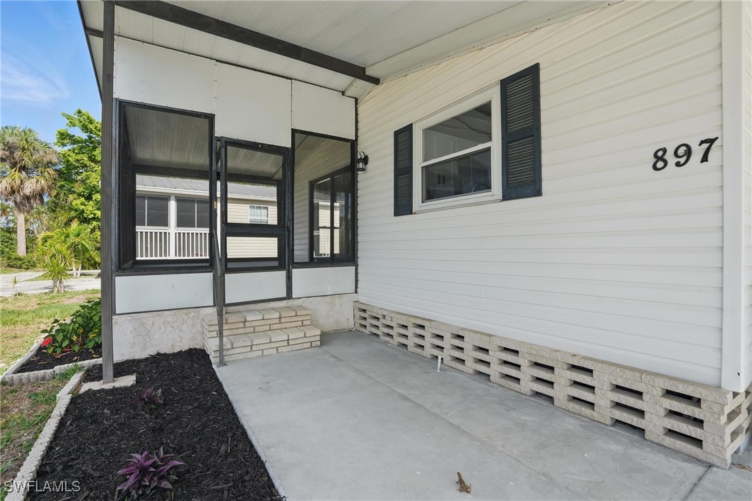 2 Bed ManufacturedHome for Sale in Naples, FL, $199,000 — photo 3