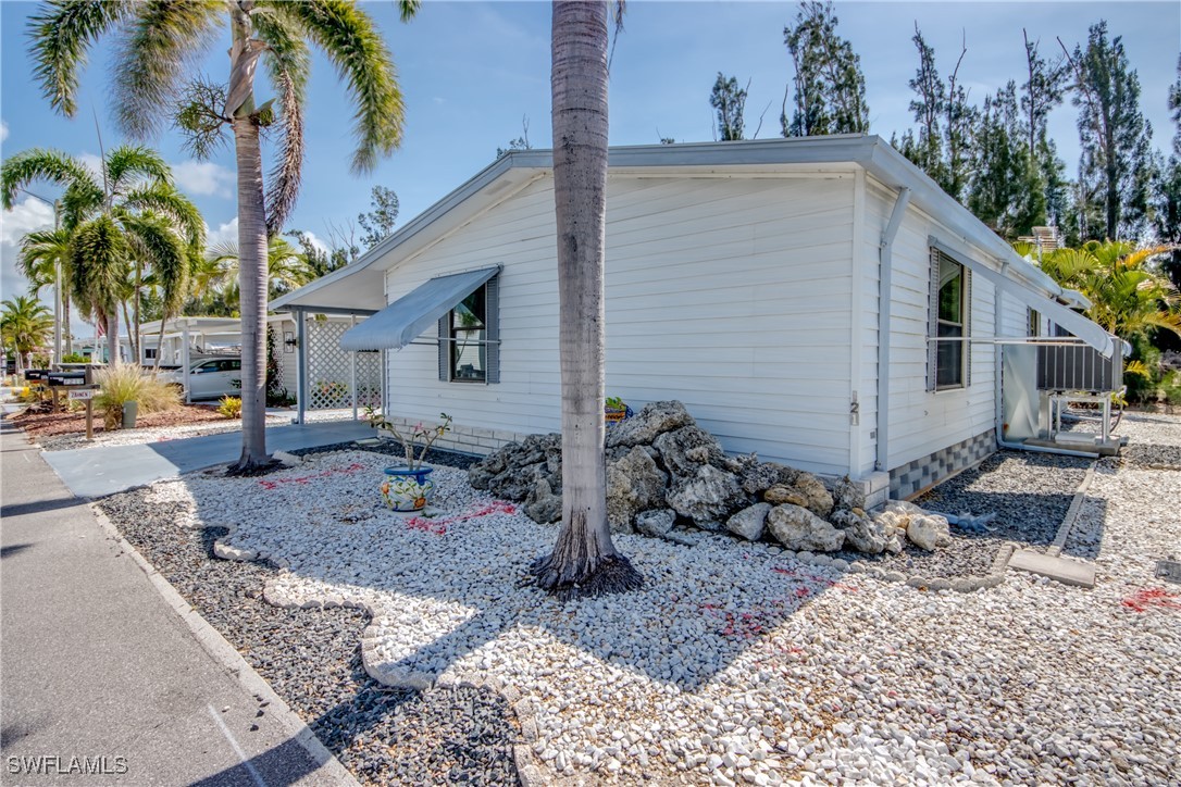 2 Bed Waterfront Home for Sale in Pine Island Cove, photo 3