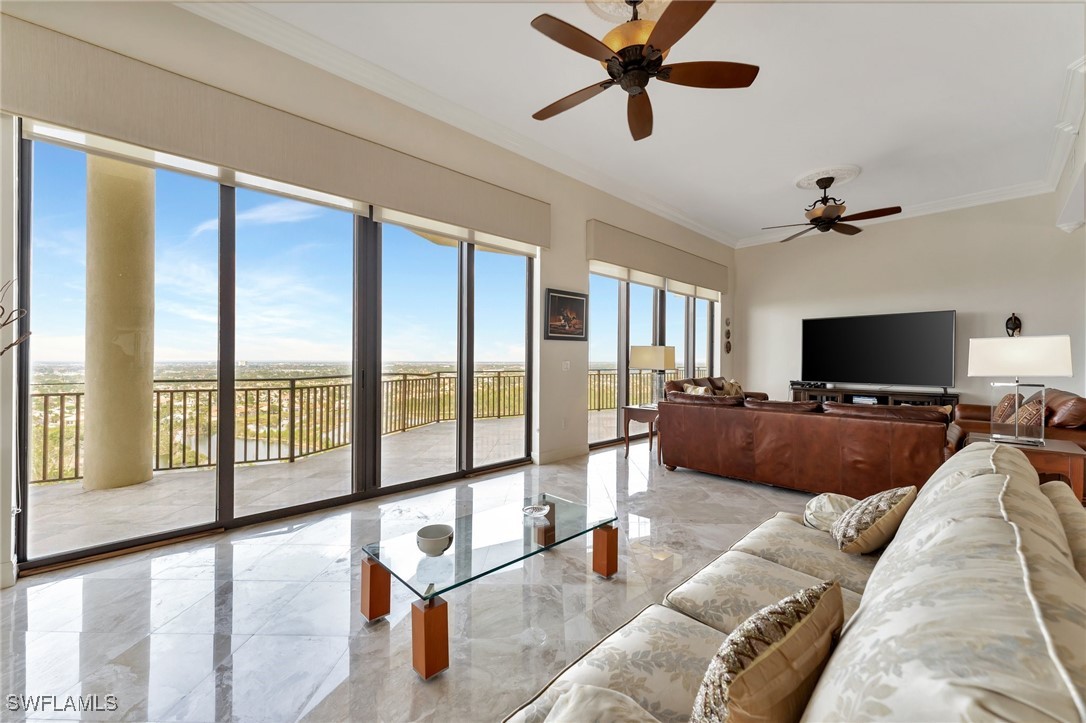 3 Bed Waterfront Home for Sale in Fort Myers, photo 3