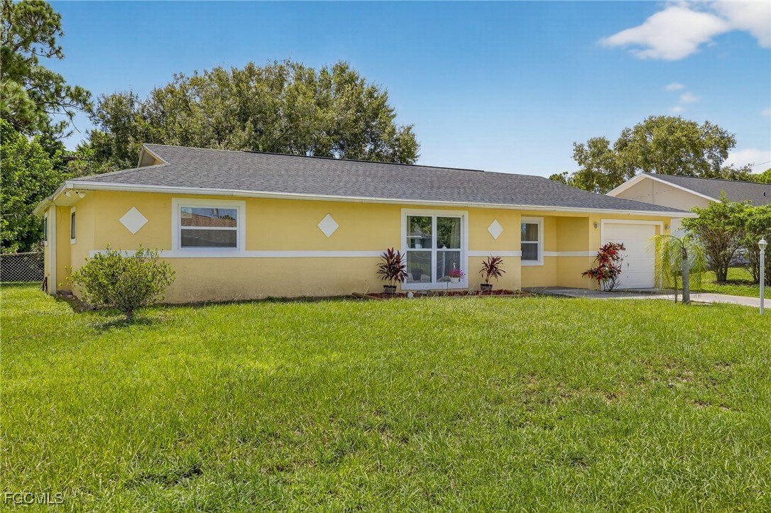 2 Bed SingleFamilyResidence for Sale in Not Applicable, FL — photo 3