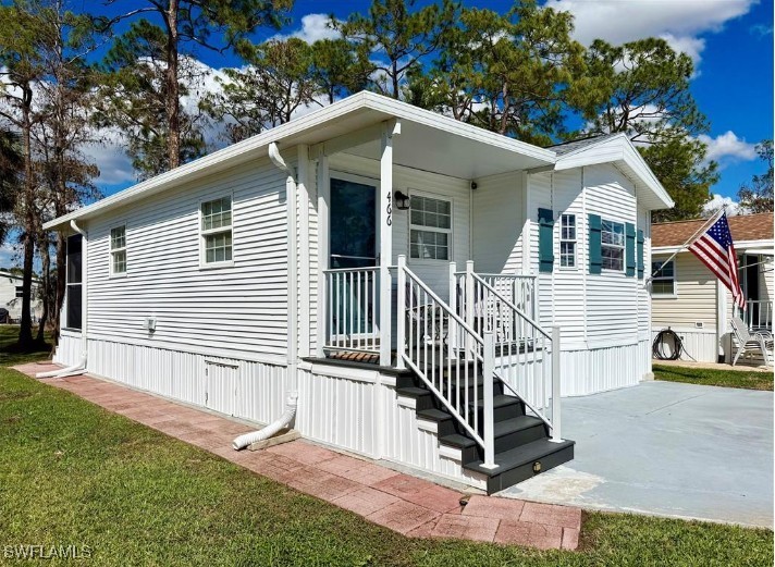 1 Bed ManufacturedHome for Sale in Naples, FL, $129,900 — photo 3