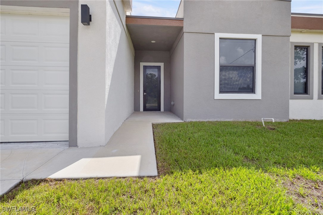 3 Bed SingleFamilyResidence for Sale in Lehigh Acres, photo 3