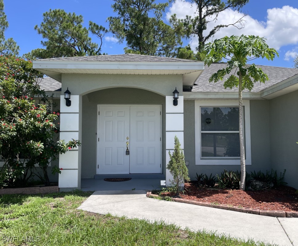 3 Bed SingleFamilyResidence for Sale in Lehigh Acres, FL — photo 3