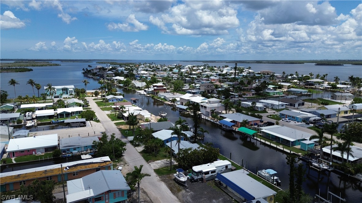 2 Bed Waterfront Home for Sale in Matlacha, FL, $266,000 — photo 3