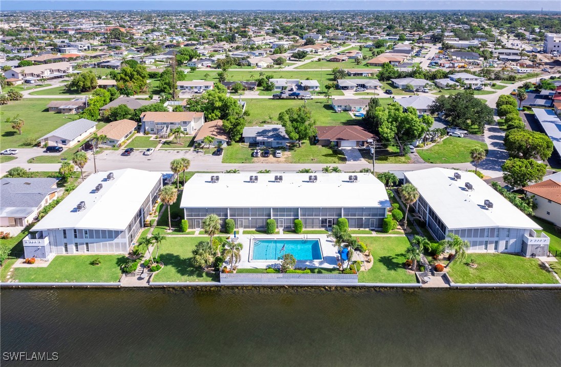 1 Bed Waterfront Home for Sale in Cape Coral, FL, $159,900 — photo 3