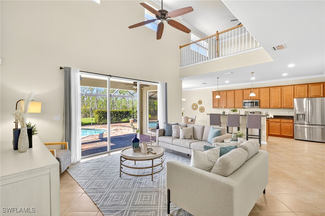 5 Bed Pool Home for Sale in Bella Terra, photo 3