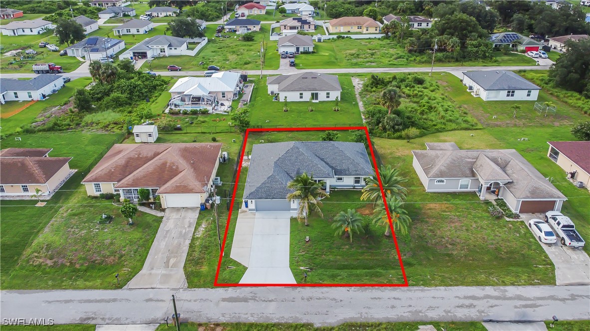 4 Bed SingleFamilyResidence for Sale in Lehigh Acres, photo 3