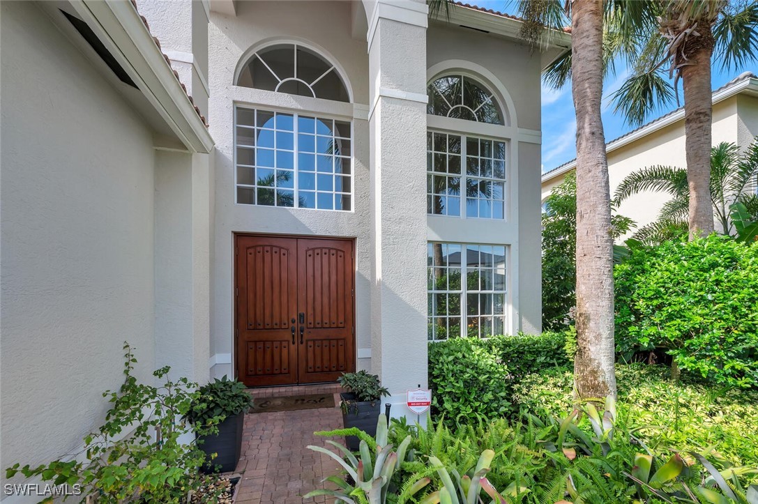 4 Bed Pool Home for Sale in Saturnia Lakes, photo 3