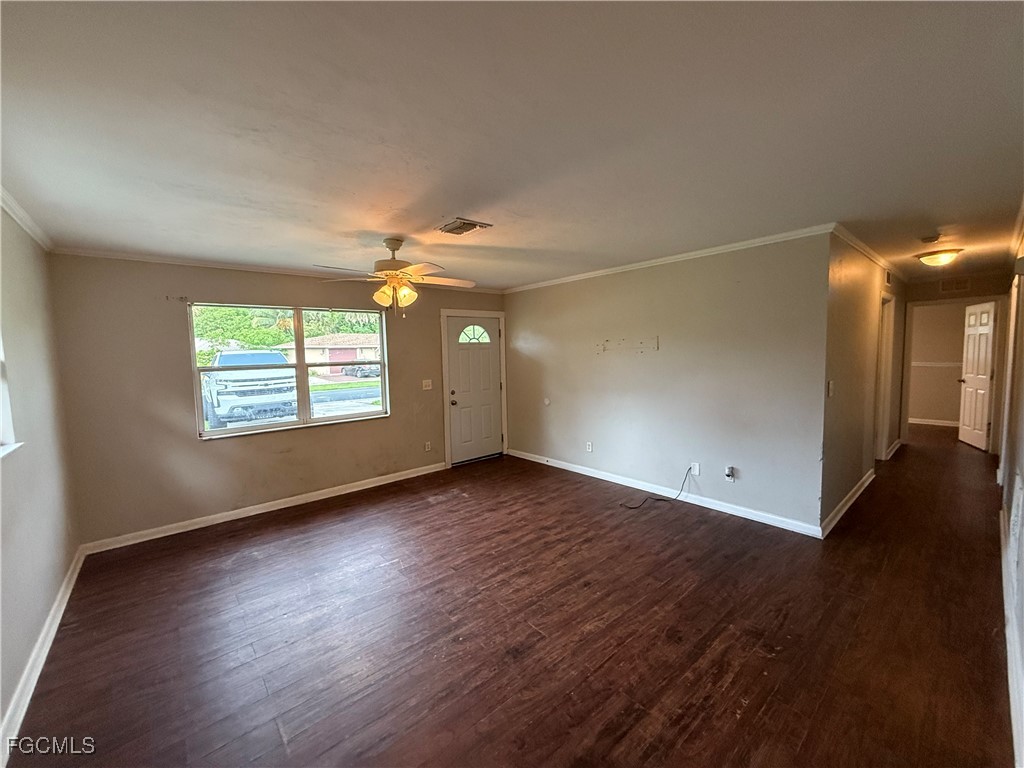 3 Bed SingleFamilyResidence for Sale in Naples, photo 3