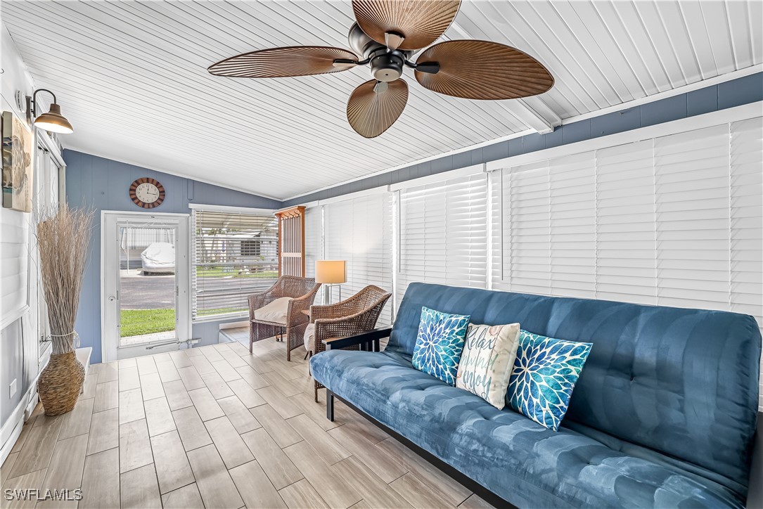1 Bed ManufacturedHome for Sale in Naples, FL, $89,000 — photo 3